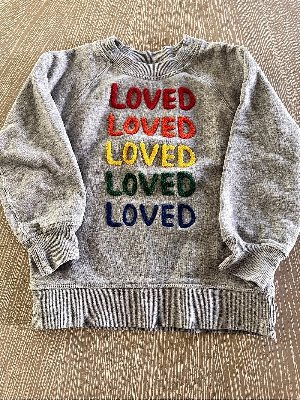 Hanna Andersson Loved Graphic Sweatshirt Gray Girls Size 4t